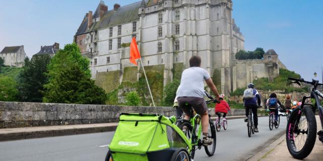 Chateau Chateaudun Vélo © Vallée Du Loir