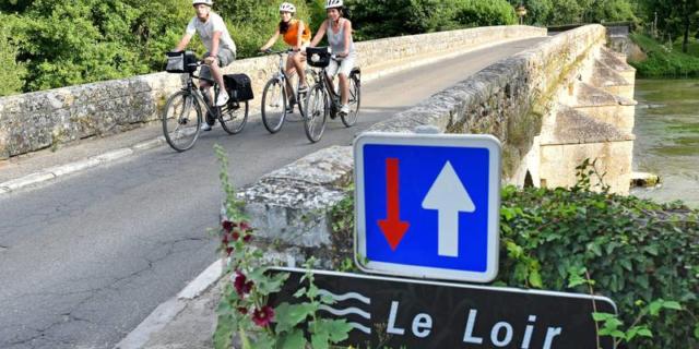 Véloroute, Saint-Jacques-Lavardin, Itinérance à vélo dans la région Centre, dep41, Comité Régional du Tourisme Centre-Val de Loire, France